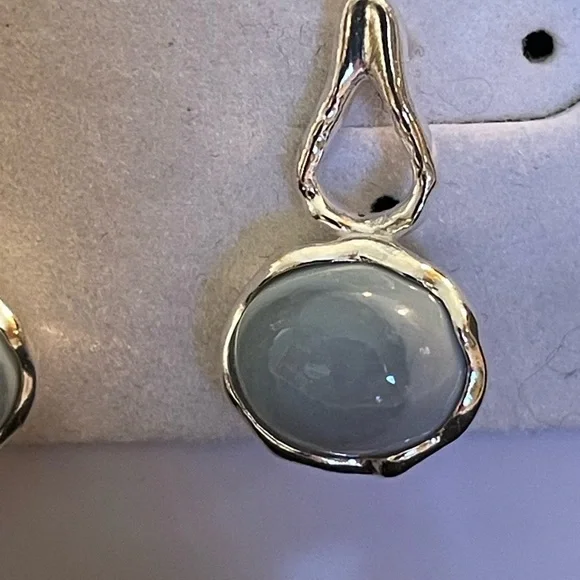 Grace & Heart Skylight Earrings - Picture 3 of 7